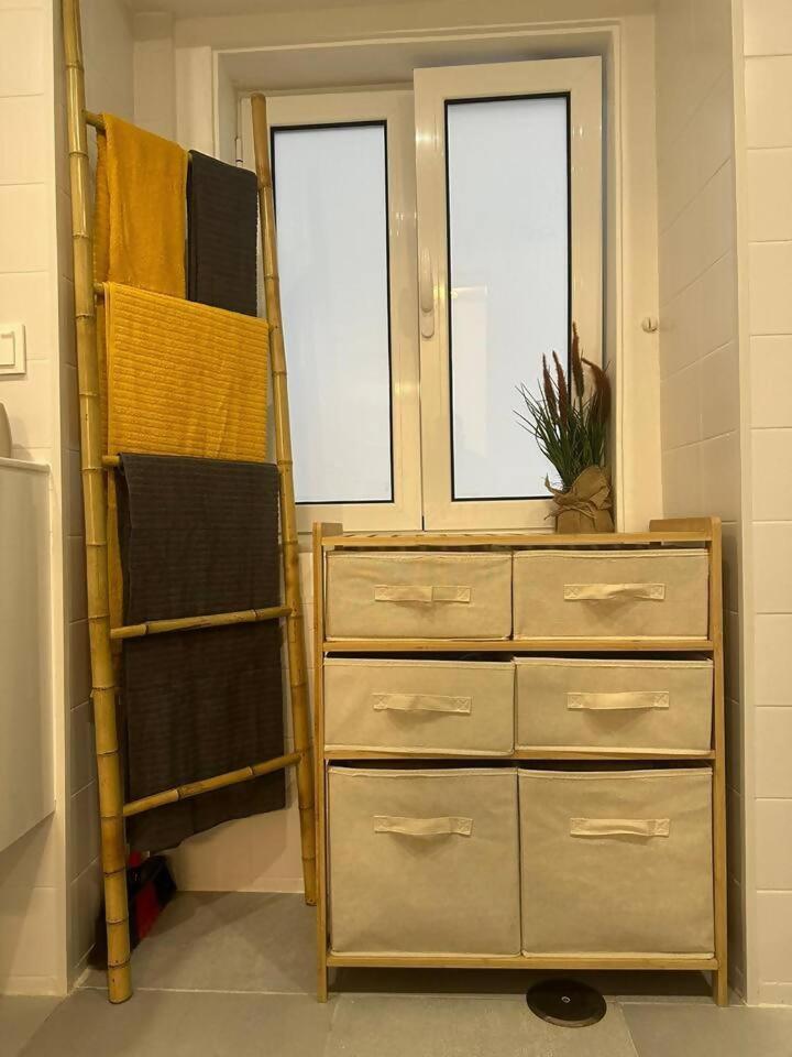 Stylish Renovated Apartment In Chiado Lisboa Dış mekan fotoğraf