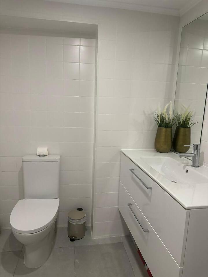 Stylish Renovated Apartment In Chiado Lisboa Dış mekan fotoğraf