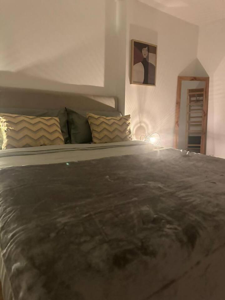Stylish Renovated Apartment In Chiado Lisboa Dış mekan fotoğraf