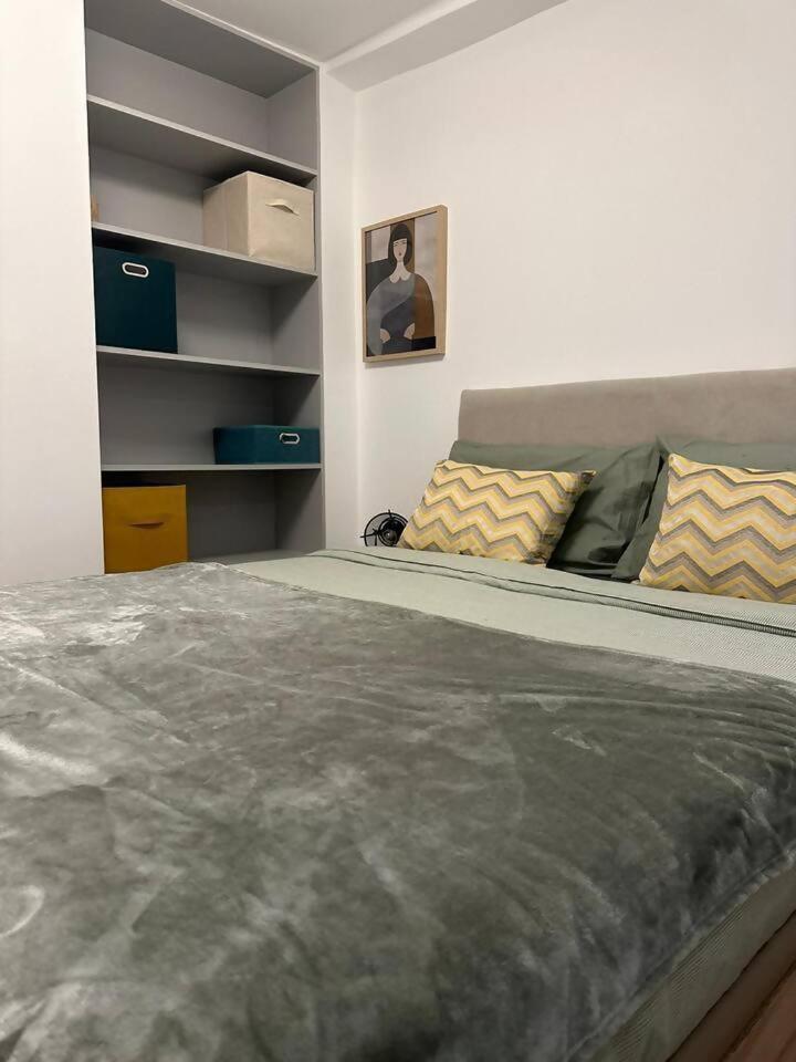 Stylish Renovated Apartment In Chiado Lisboa Dış mekan fotoğraf