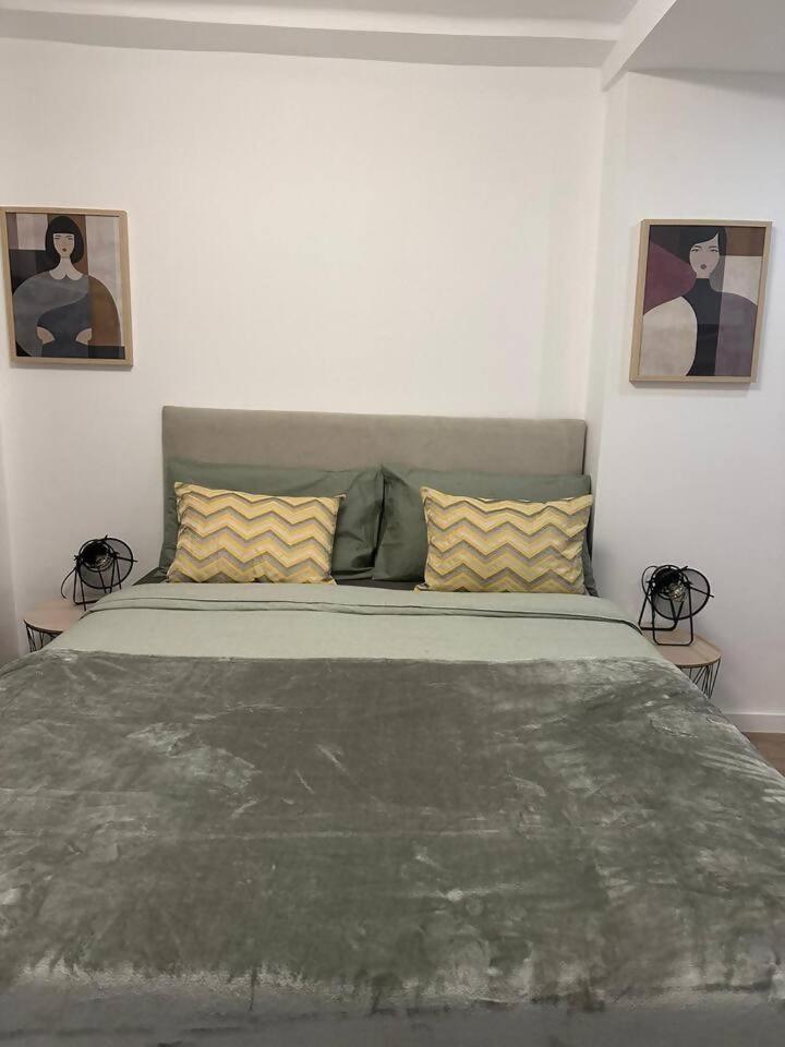 Stylish Renovated Apartment In Chiado Lisboa Dış mekan fotoğraf